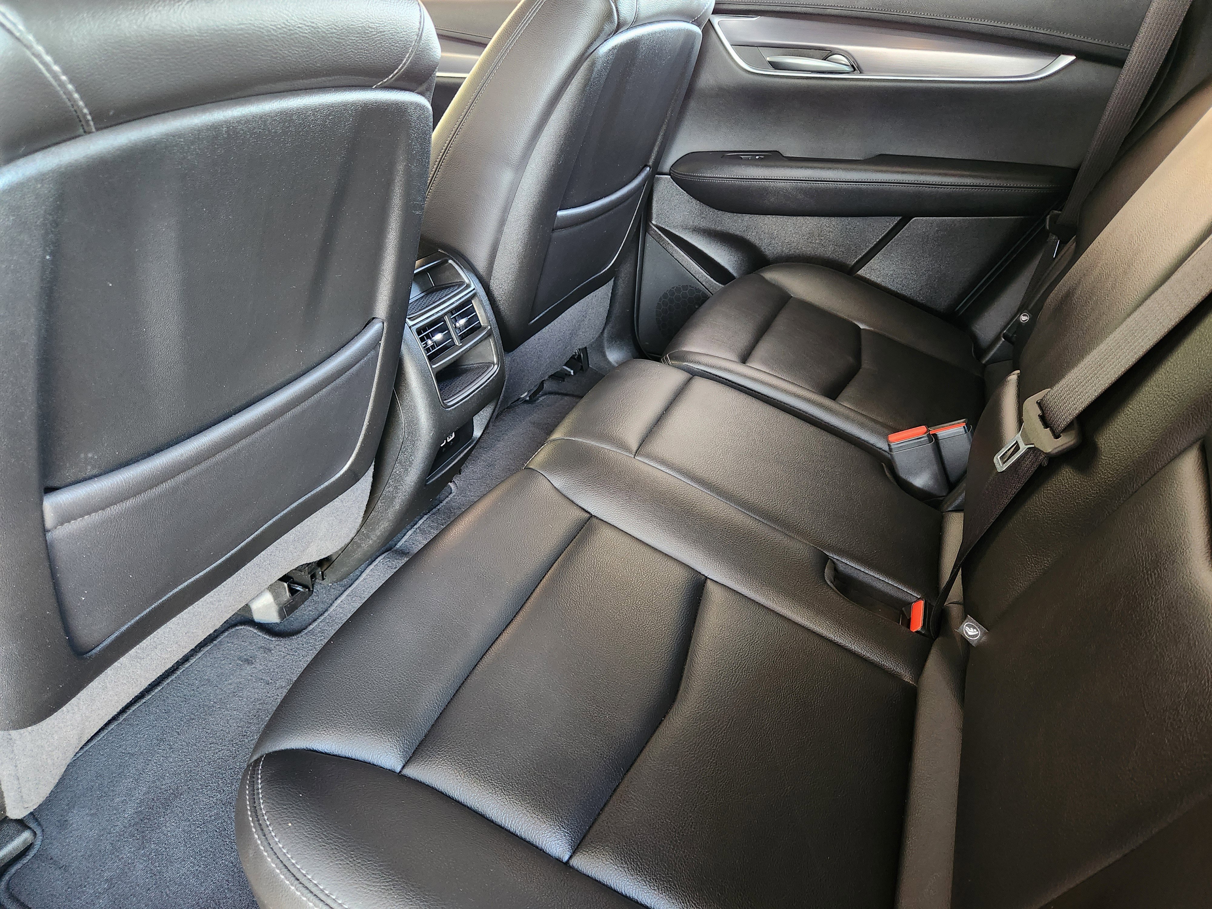 Used 2024 Cadillac XT5 Luxury image 32