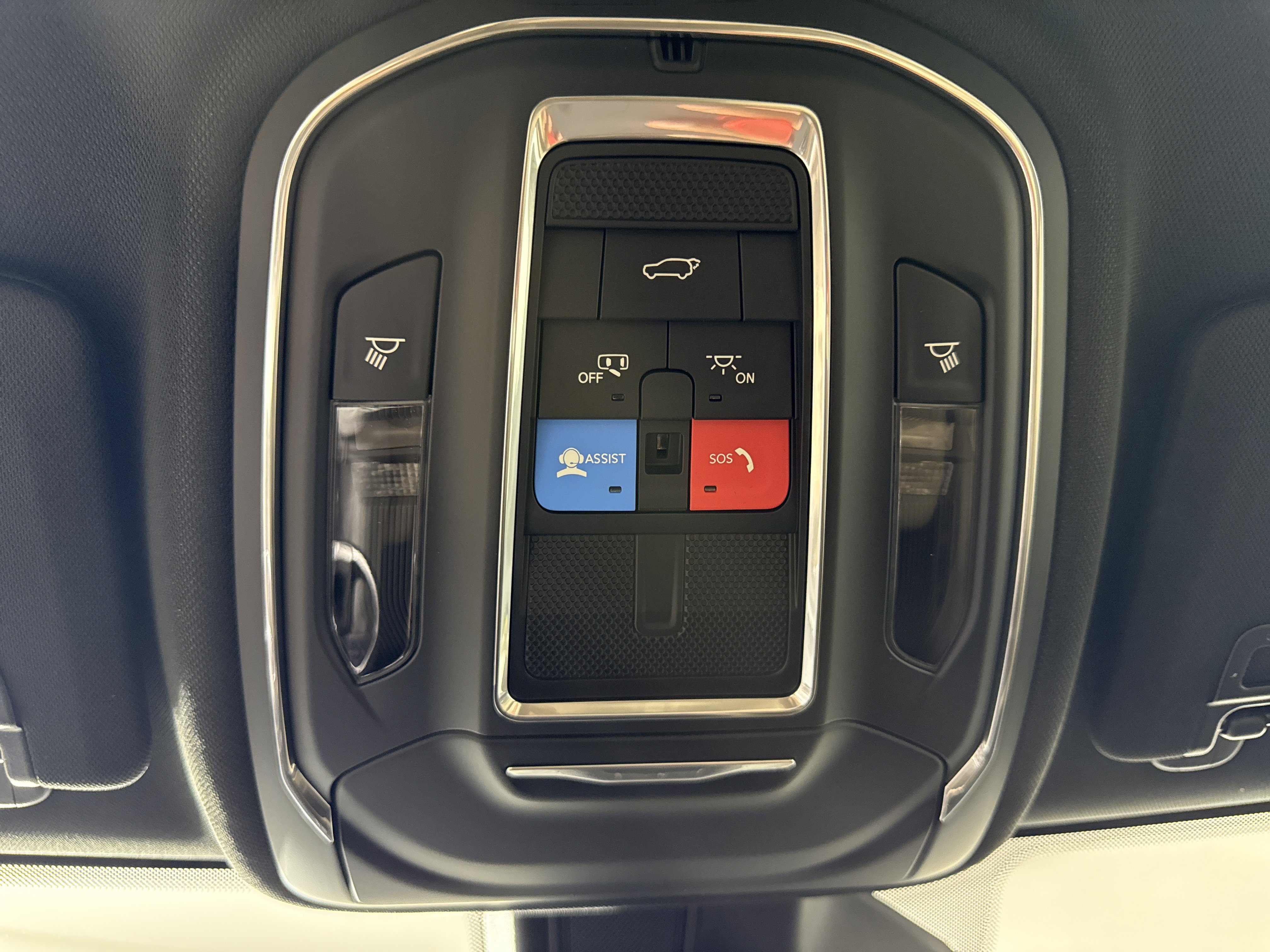 New 2025 Jeep Grand Cherokee Limited w/ Trailer Tow Package image 21