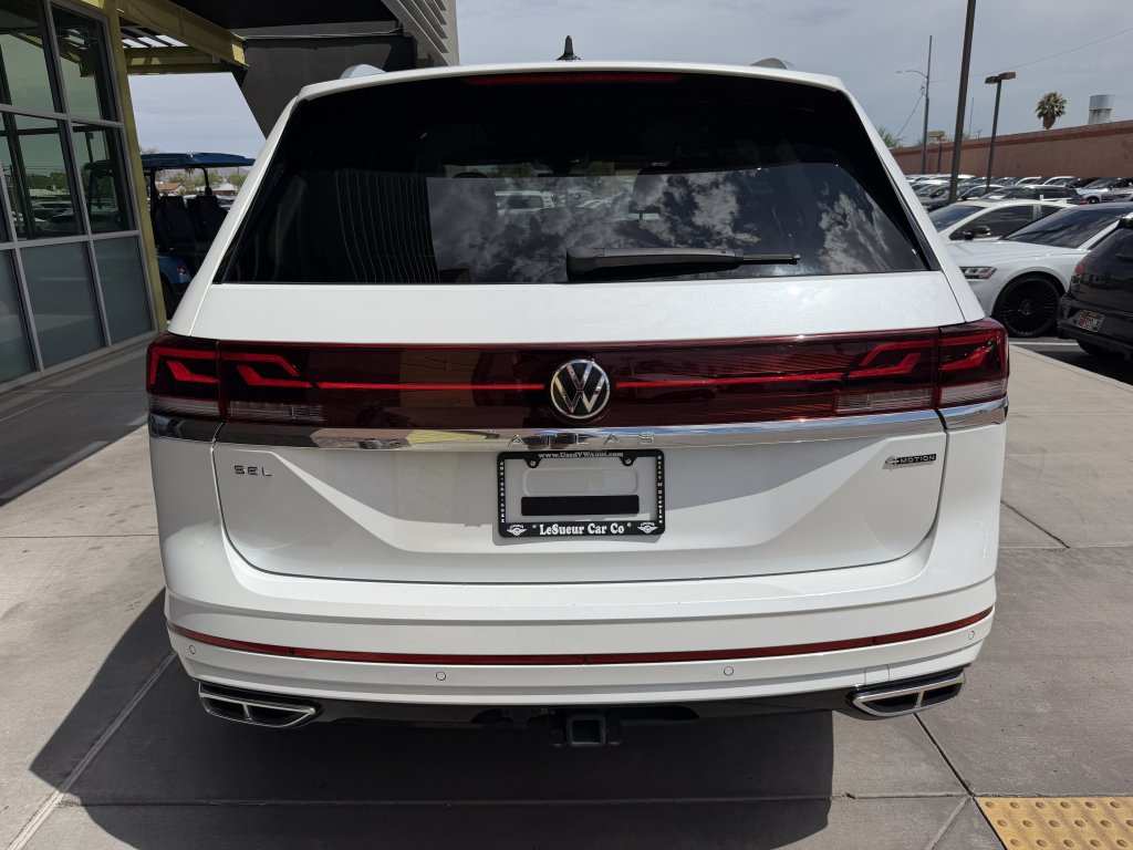Used 2024 Volkswagen Atlas SEL Premium R-Line AWD/4WD image 13