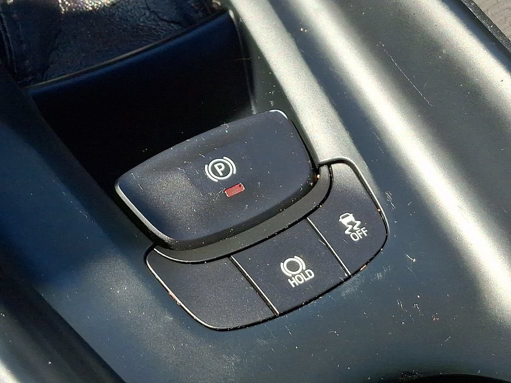 Used 2018 Toyota C-HR XLE FWD image 25
