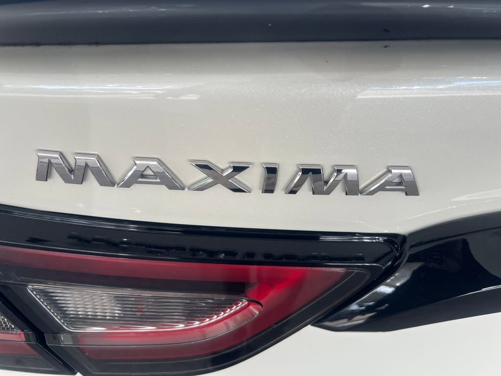 Certified 2023 Nissan Maxima SR w/ Sport Mat Group FWD image 31