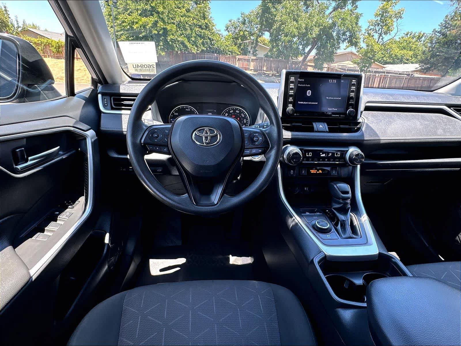 Used 2019 Toyota RAV4 XLE w/ Convenience Package AWD/4WD image 8