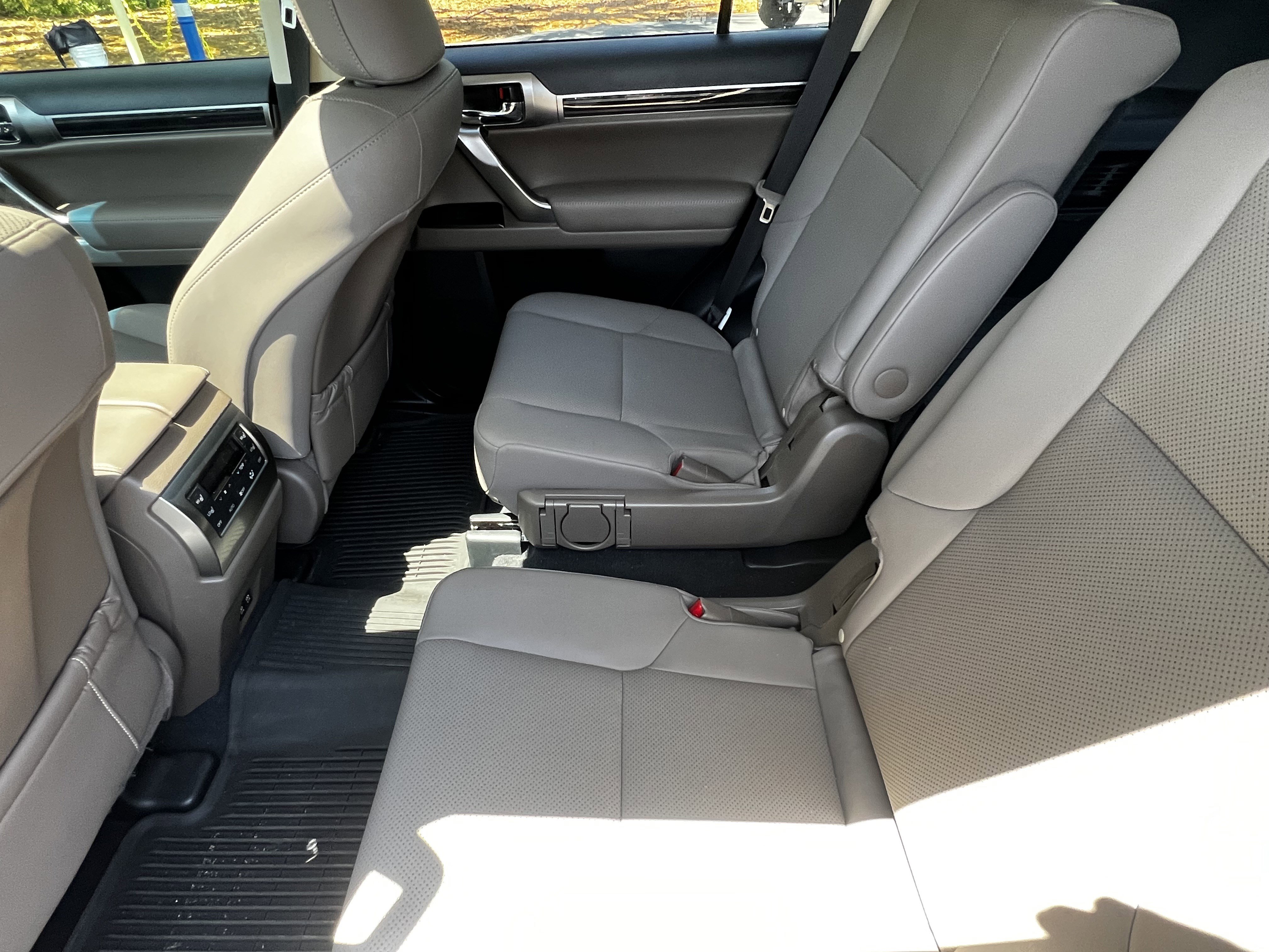 Used 2022 Lexus GX 460 Premium image 32