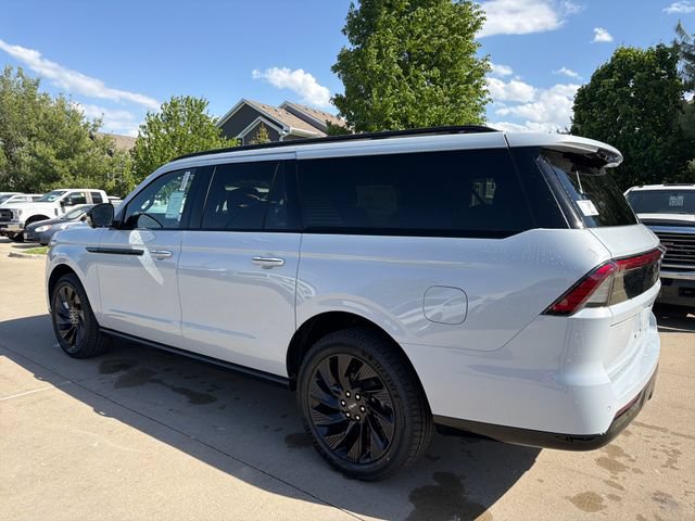 New 2026 Lincoln Navigator L Reserve w/ Jet Appearance Package AWD/4WD image 8