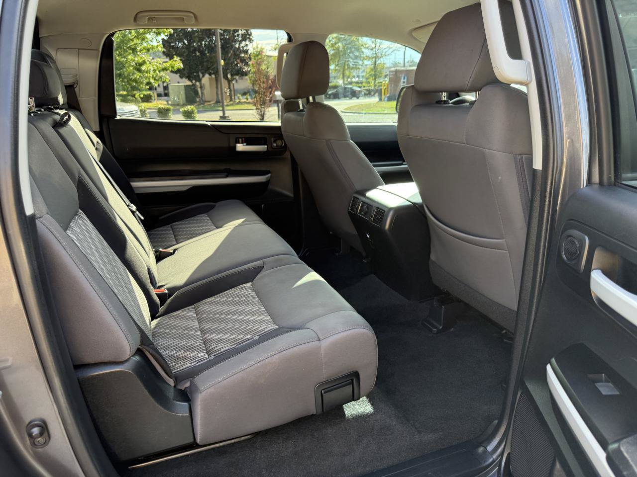 Used 2021 Toyota Tundra SR5 RWD image 32