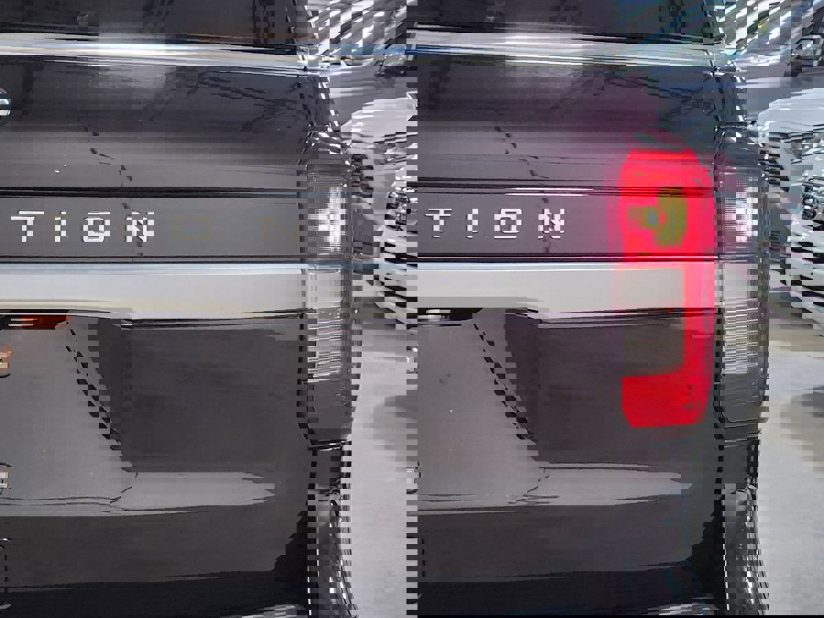 Used 2022 Ford Expedition XLT image 22