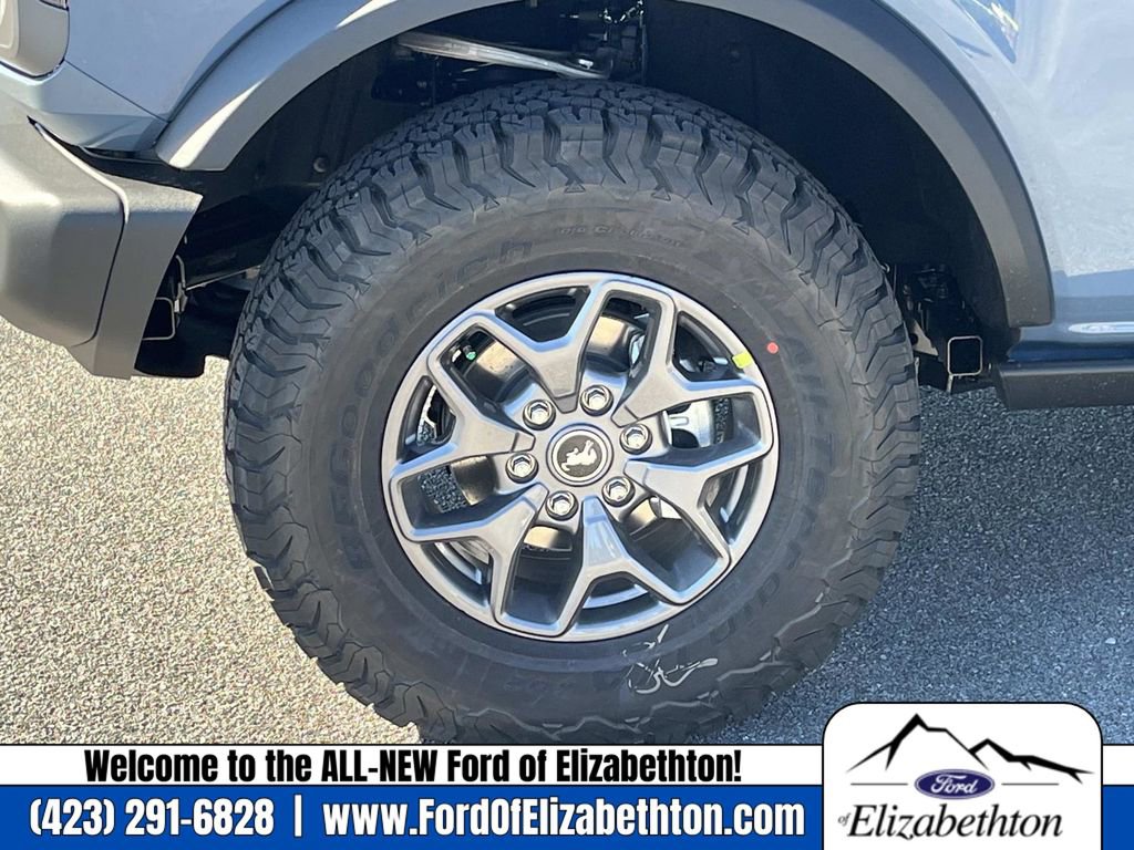 New 2025 Ford Bronco Badlands image 11