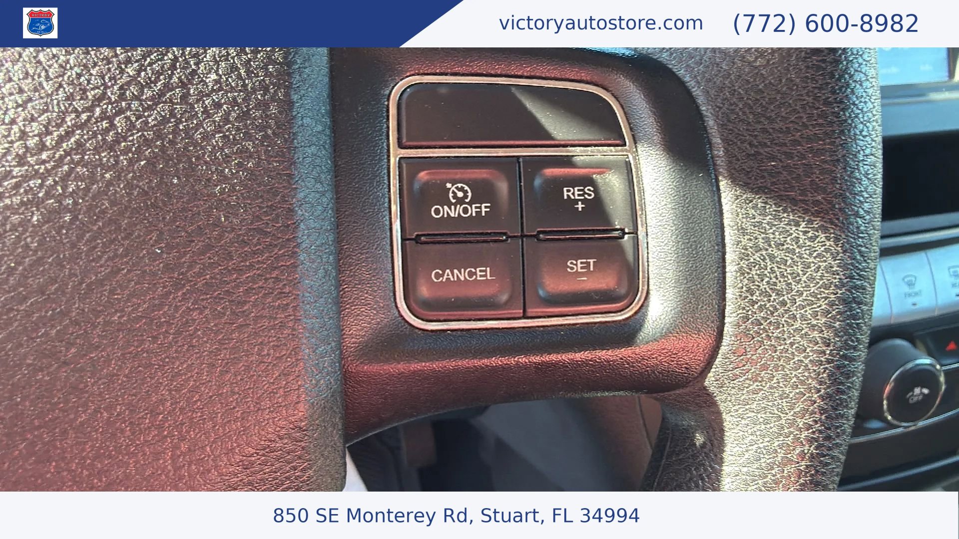 Used 2019 Dodge Journey SE FWD image 19