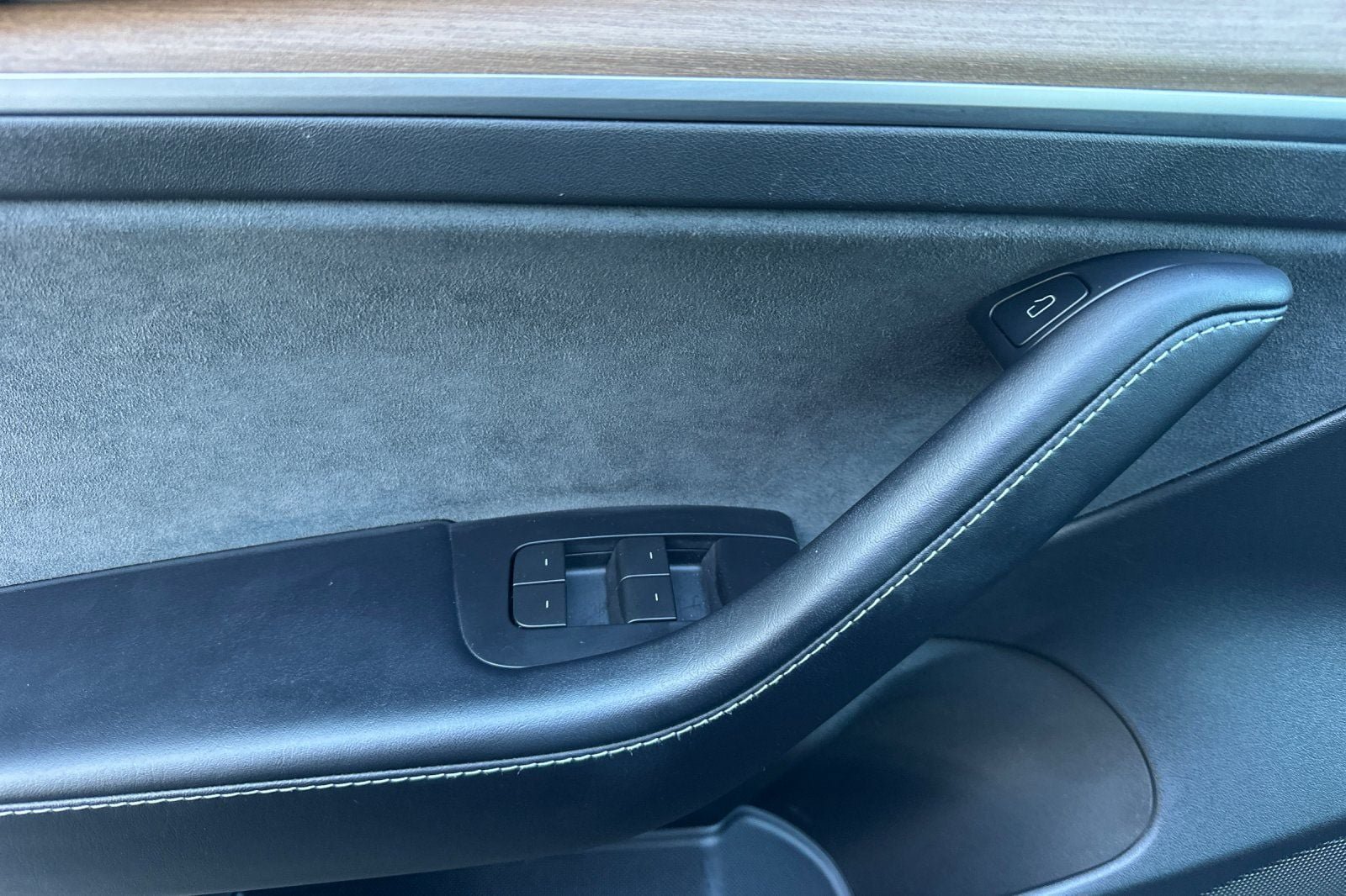 Used 2023 Tesla Model 3 Standard Range RWD image 11