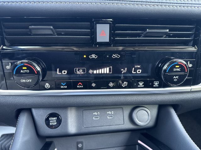 New 2026 Nissan Rogue Platinum w/ Platinum Premium Package AWD/4WD image 26