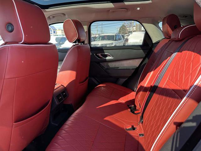 Used 2018 Land Rover Range Rover Velar S image 10