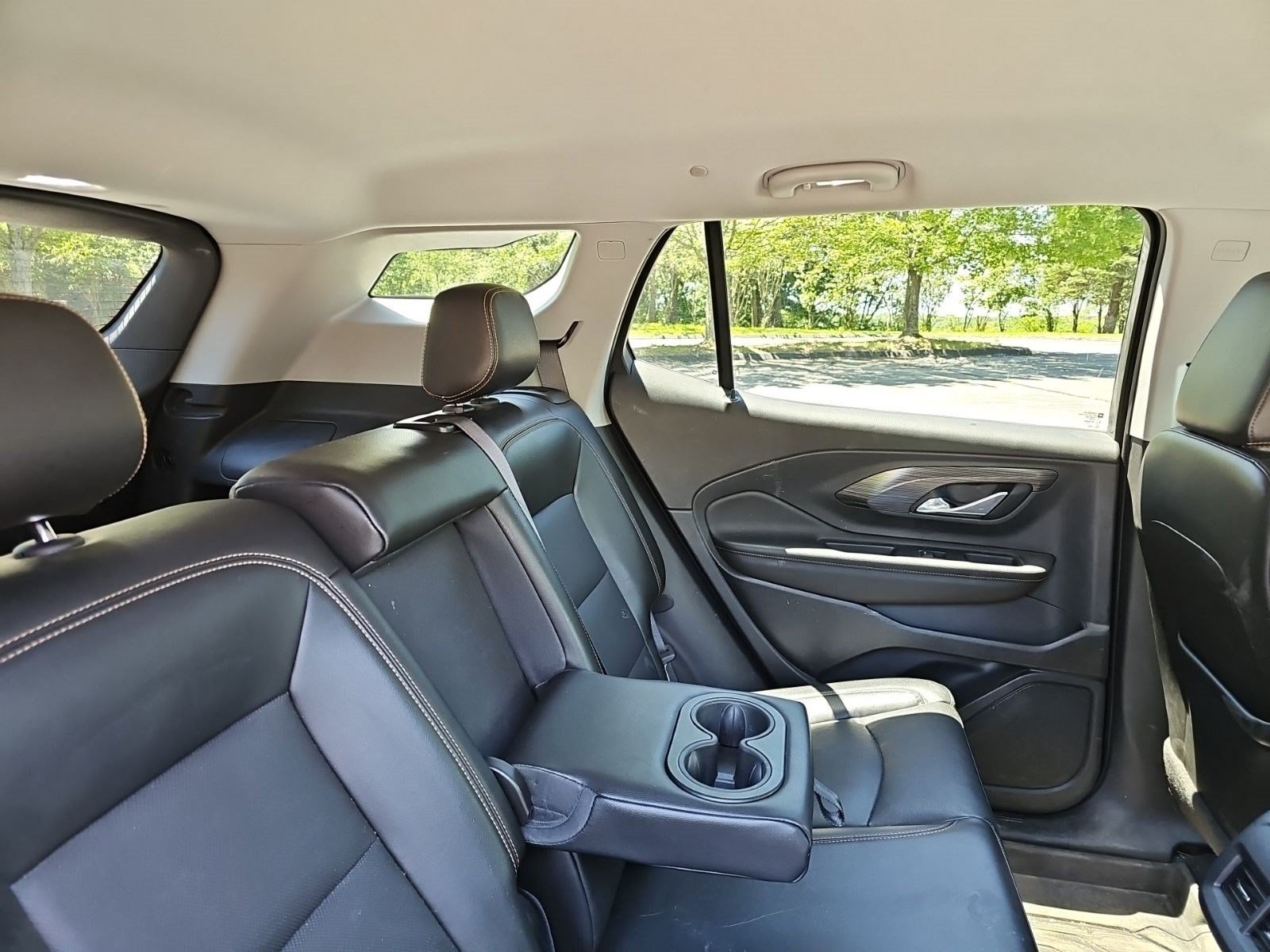 Used 2021 GMC Terrain SLT w/ LPO, Floor Liner Package AWD/4WD image 15
