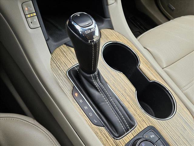 Used 2018 GMC Acadia Denali image 13