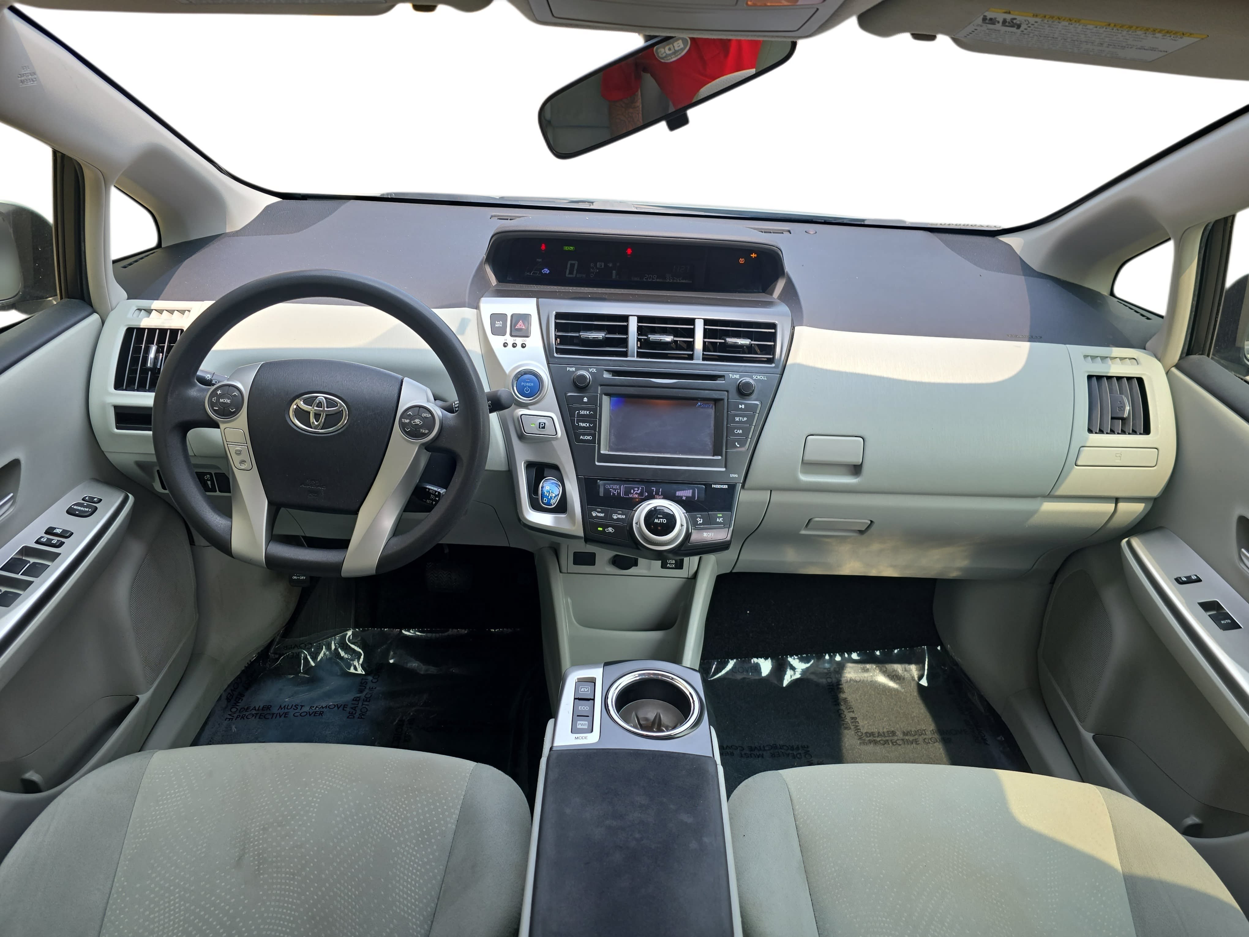 Used 2013 Toyota Prius V Two FWD image 9