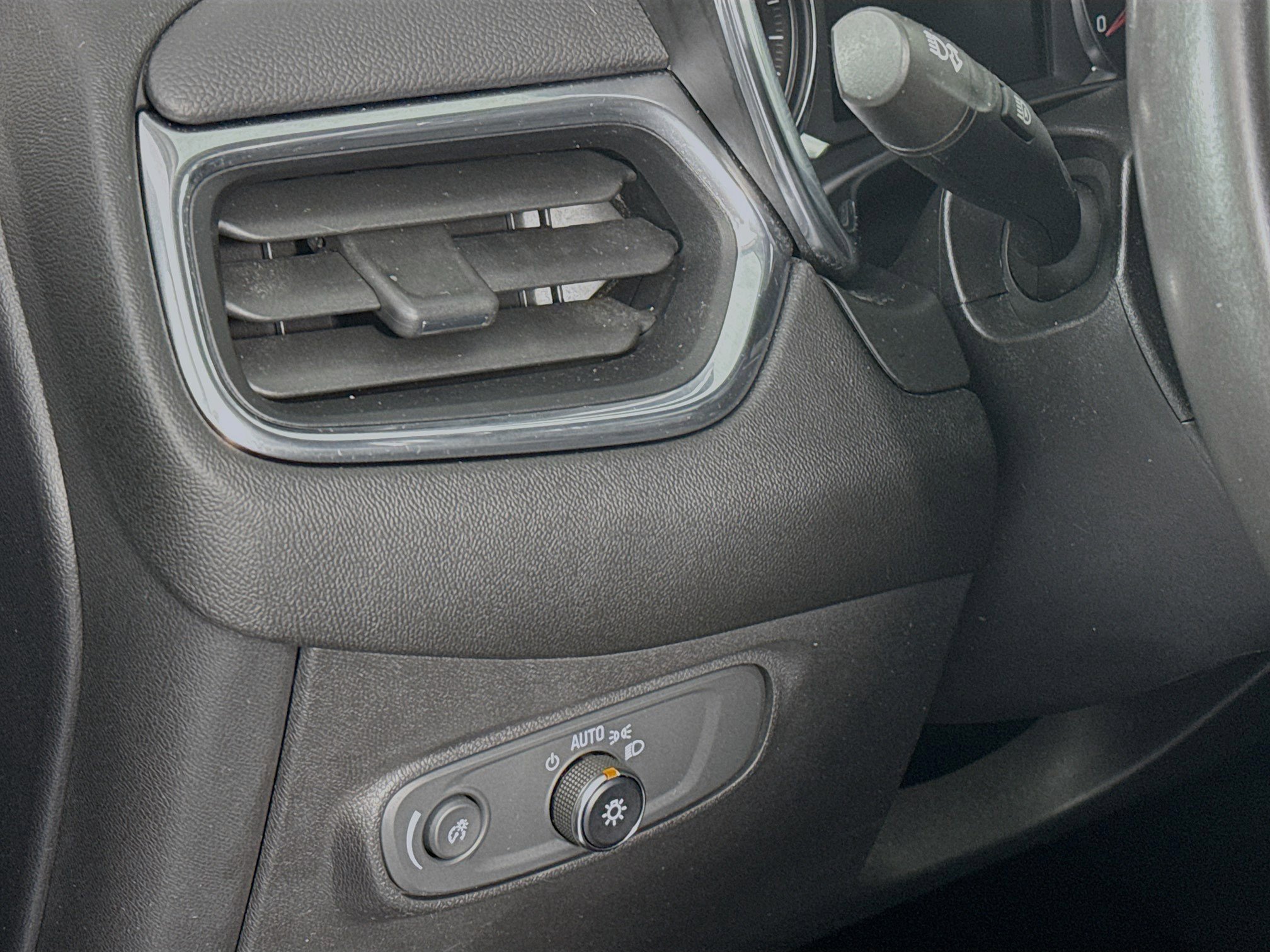 Used 2022 Chevrolet Equinox LT AWD/4WD image 10