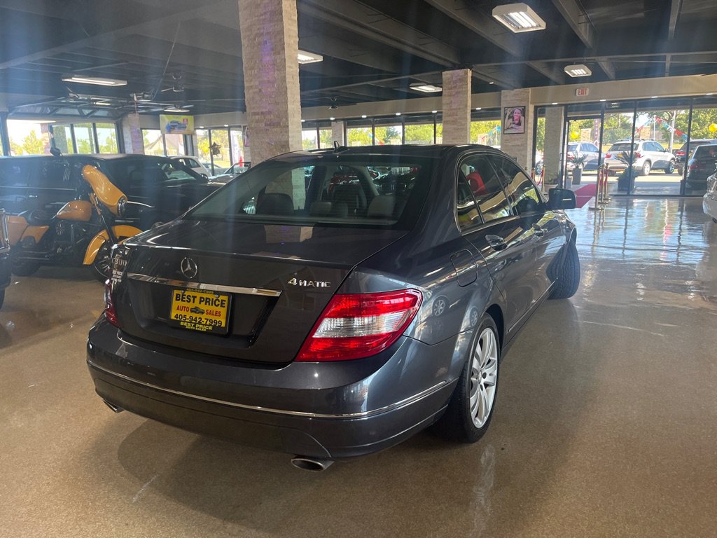 Used 2008 Mercedes-Benz C 300 4MATIC Sedan image 4