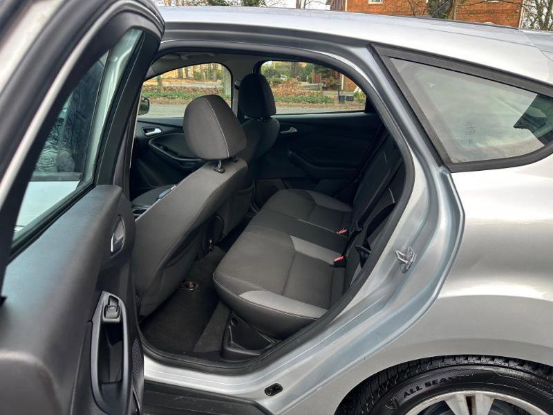 Used 2014 Ford Focus SE image 17