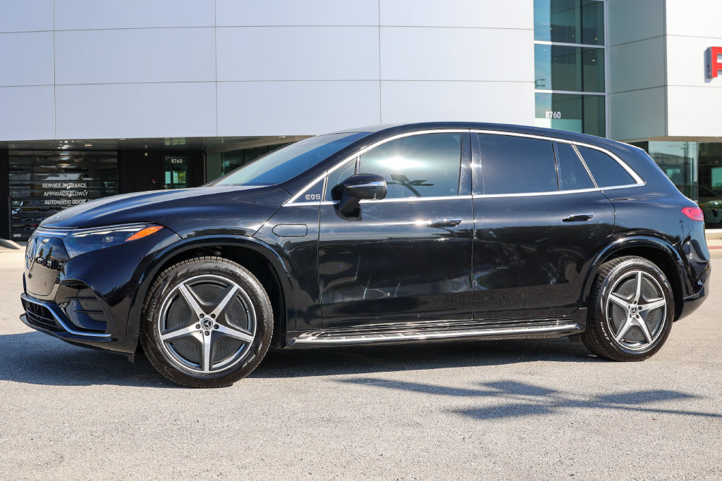 Used 2023 Mercedes-Benz EQS 580 4MATIC SUV image 19