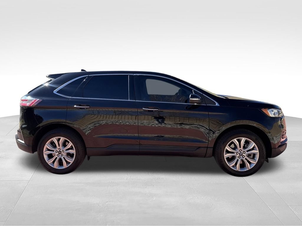 Used 2024 Ford Edge Titanium AWD/4WD image 11