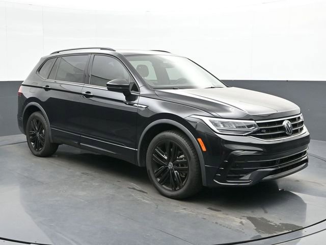 Used 2022 Volkswagen Tiguan SE R-Line