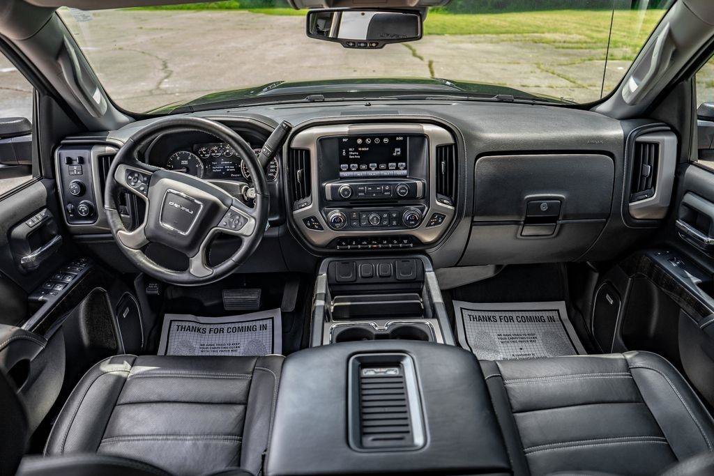 Used 2016 GMC Sierra 2500 Denali w/ Duramax Plus Package AWD/4WD image 23