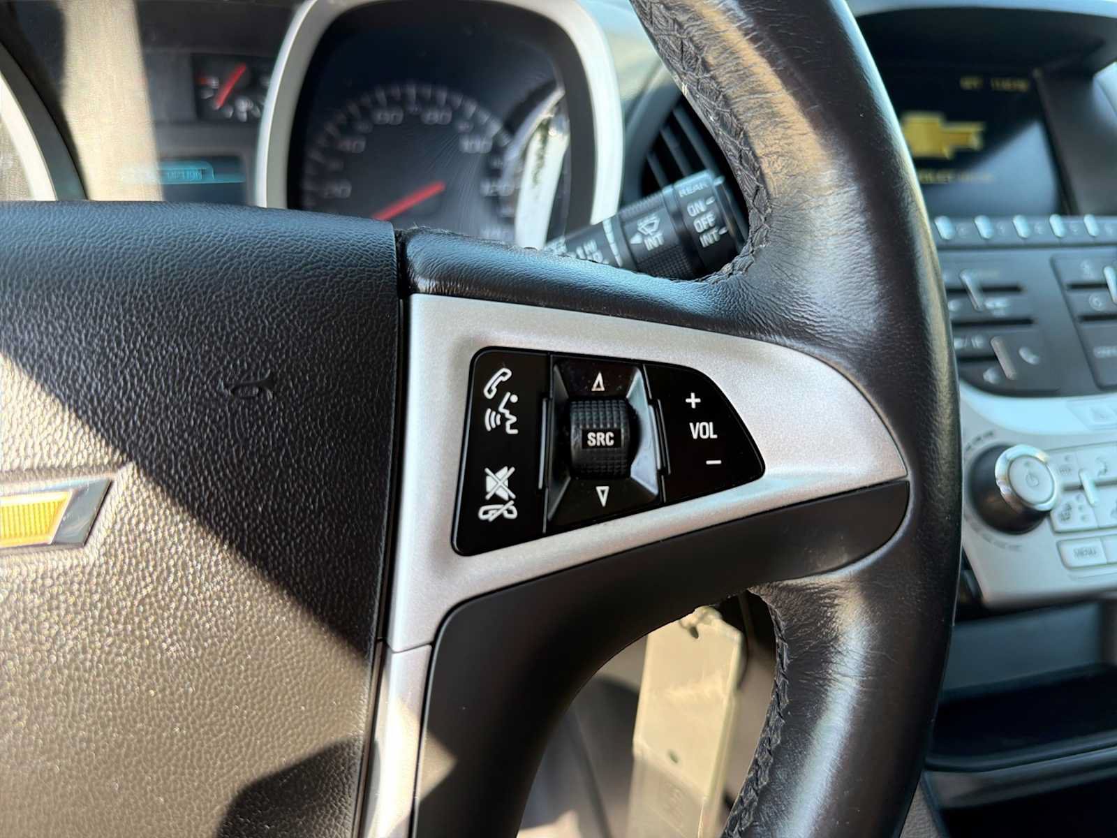Used 2017 Chevrolet Equinox LT w/ Midnight Edition FWD image 23