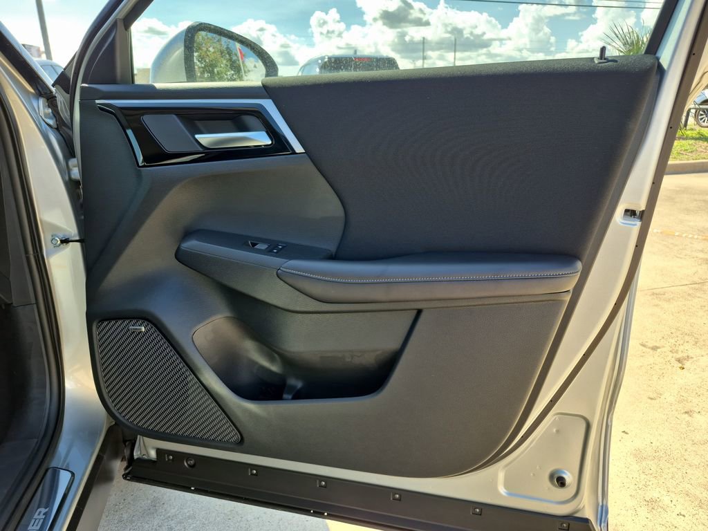 Used 2025 Mitsubishi Outlander ES image 24