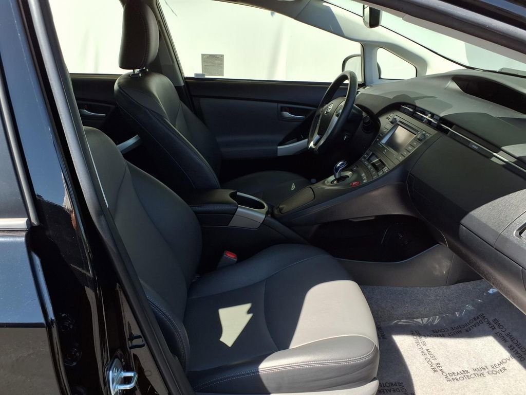 Used 2015 Toyota Prius Four image 23