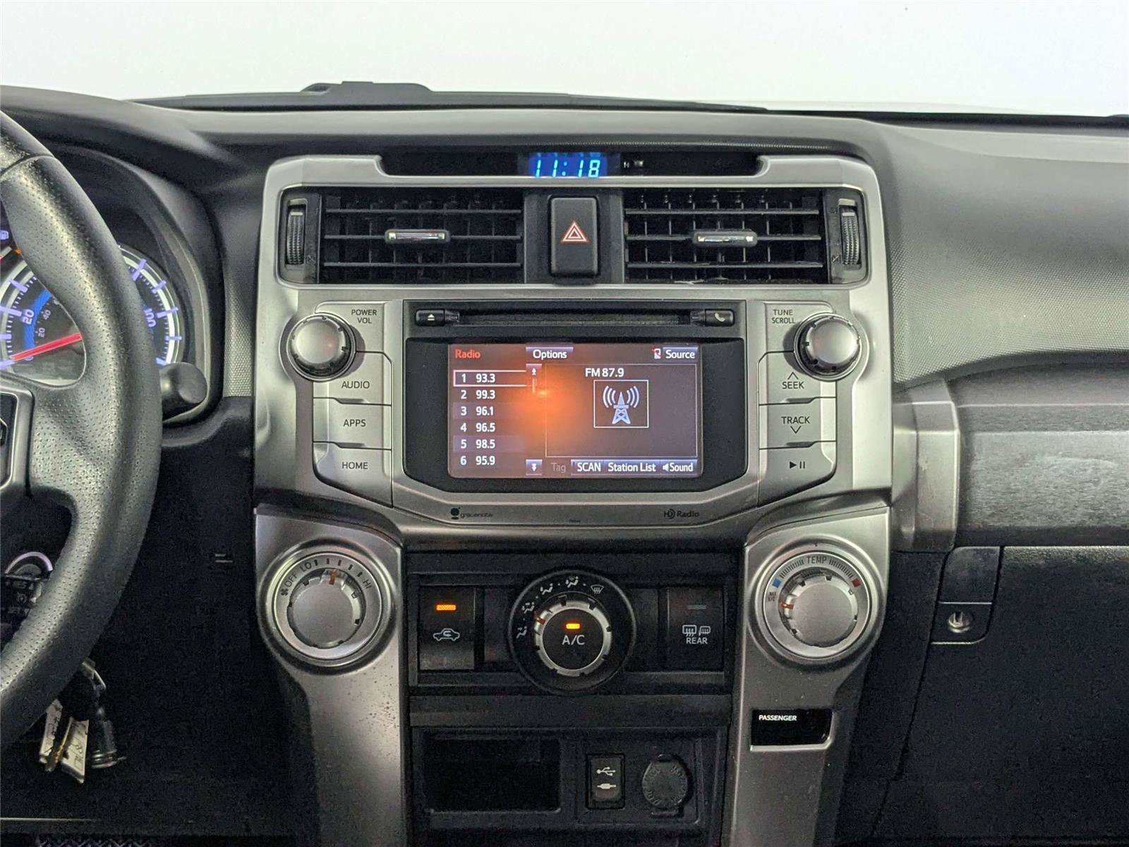 Used 2014 Toyota 4Runner SR5 AWD/4WD image 40