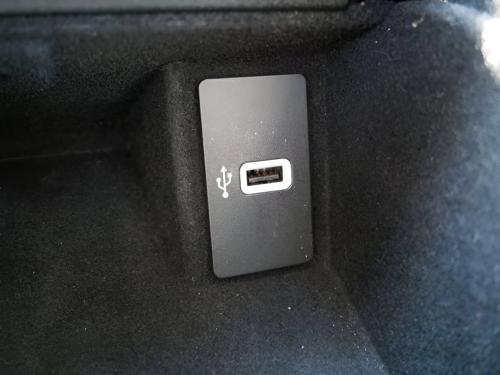 Used 2018 Lincoln MKX Reserve w/ Driver Assistance Package FWD image 27