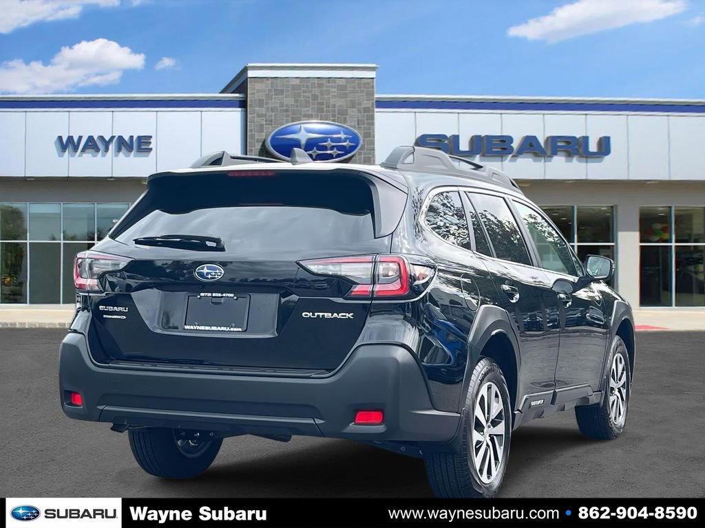 Used 2025 Subaru Outback Premium w/ Popular Package #1A image 4