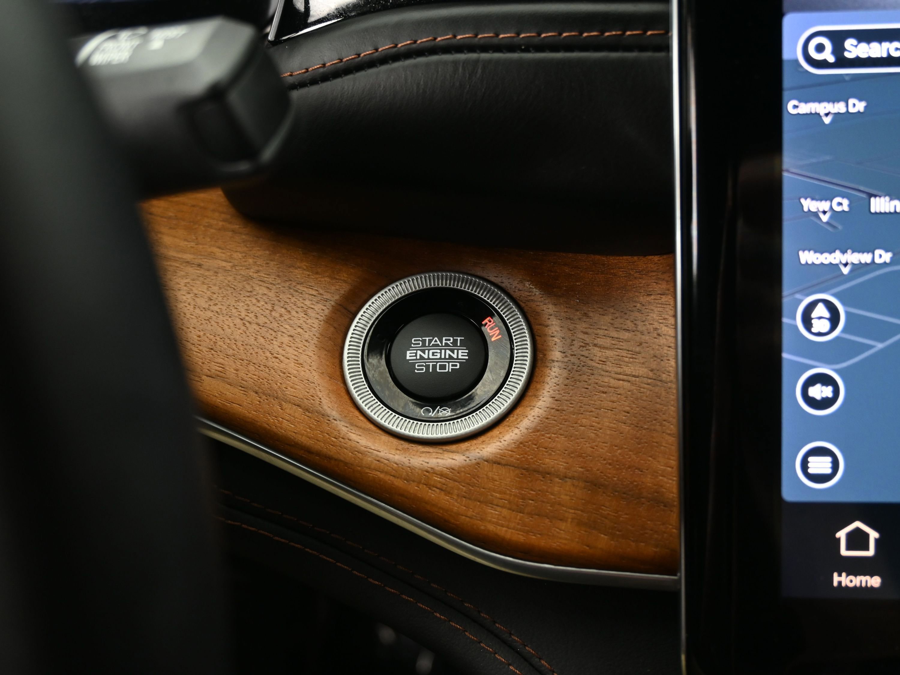 Used 2023 Jeep Grand Cherokee L Summit image 25