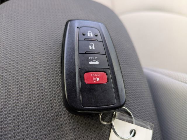 Used 2021 Toyota Corolla LE FWD image 24