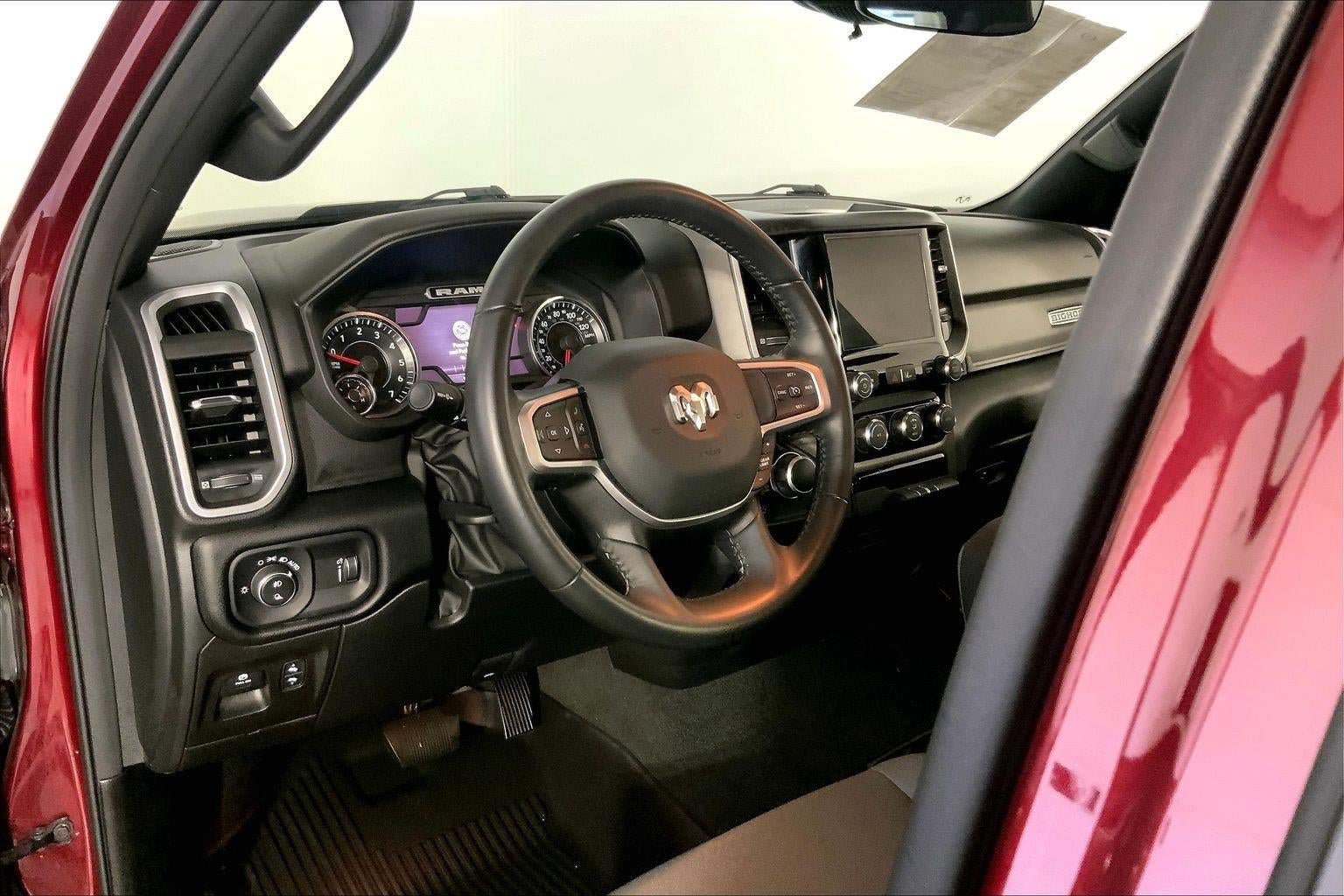 Used 2022 RAM 1500 Big Horn AWD/4WD image 14