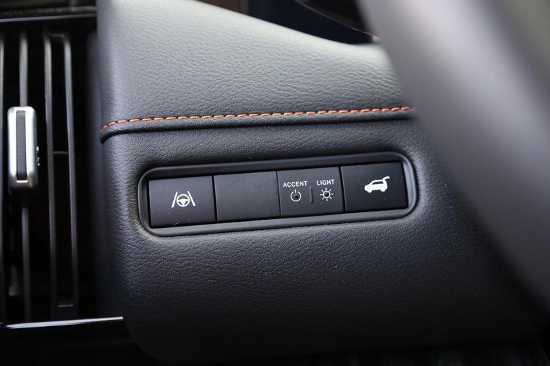 New 2025 Nissan Armada PRO-4X w/ Pro-4X Premium Package image 24