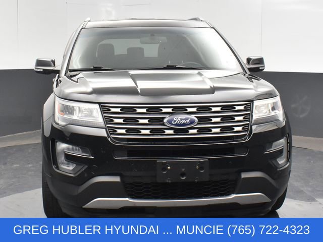 Used 2017 Ford Explorer XLT w/ Equipment Group 202A AWD/4WD image 7