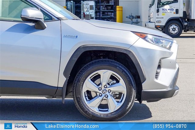 Used 2020 Toyota RAV4 Limited image 7