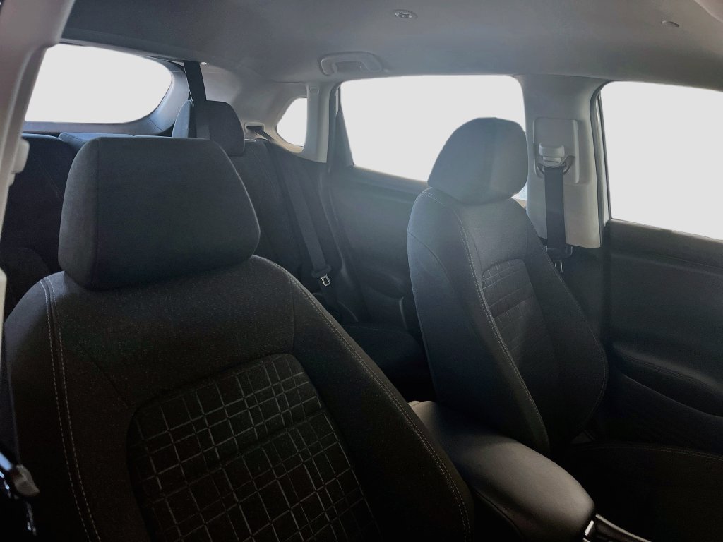 Used 2025 Honda HR-V LX image 24