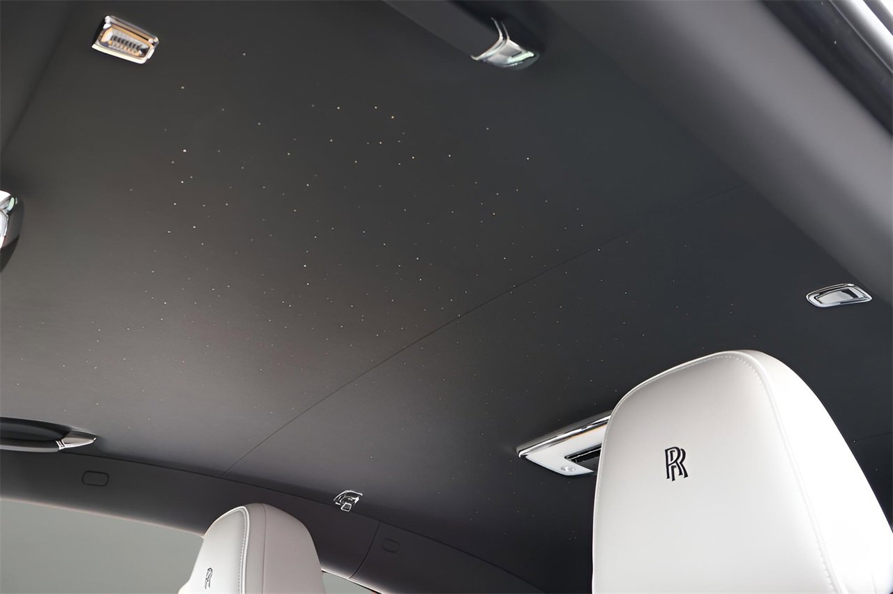New 2026 Rolls-Royce Spectre image 29