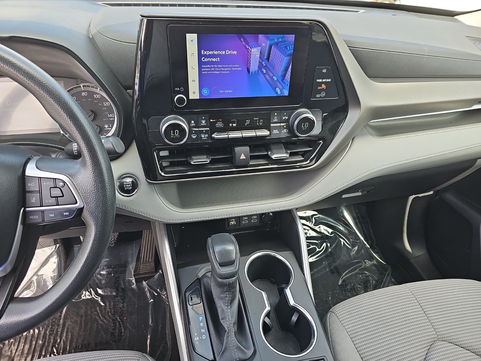 Used 2023 Toyota Highlander L FWD image 22