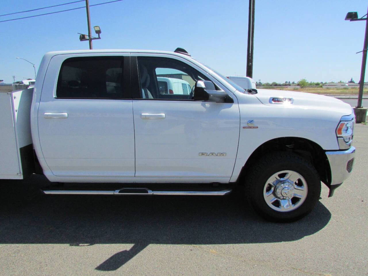 Used 2022 RAM 3500 Big Horn image 6