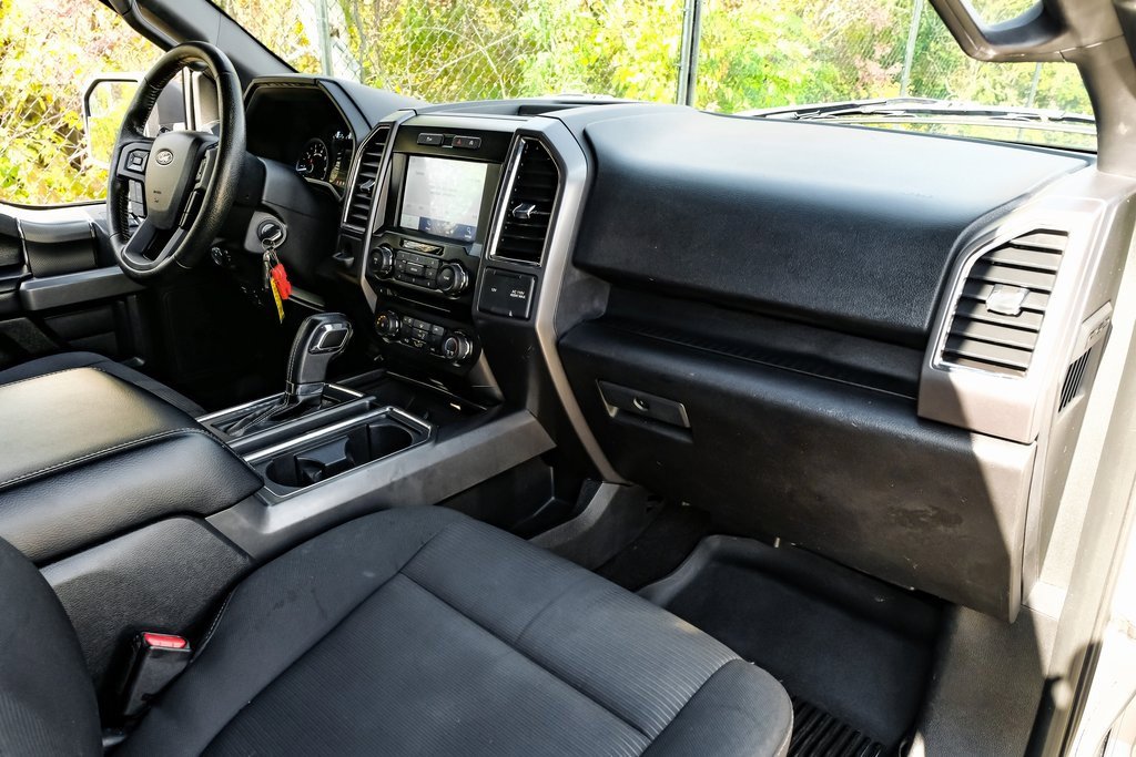 Used 2016 Ford F150 XLT w/ Equipment Group 302A Luxury image 14