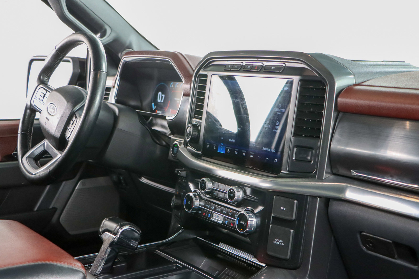 Used 2023 Ford F150 Lariat w/ Equipment Group 502A High AWD/4WD image 29