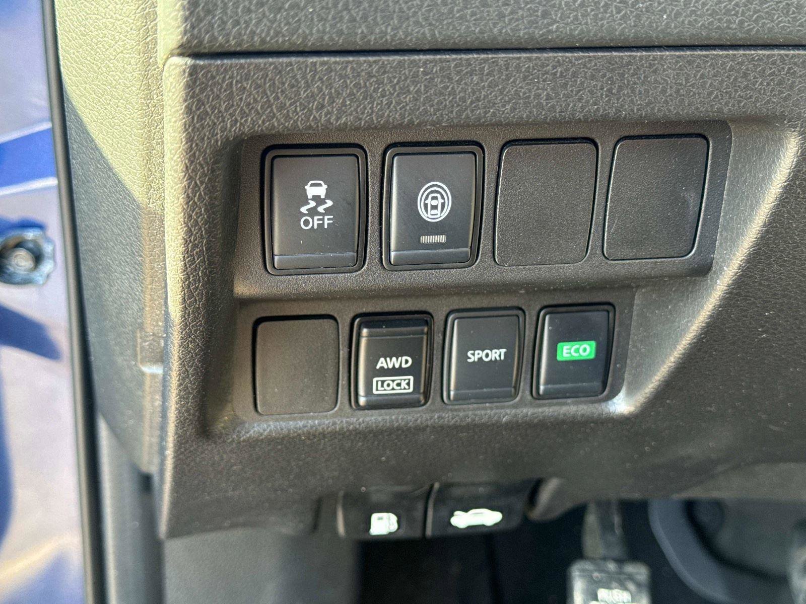 Used 2021 Nissan Rogue Sport S image 29