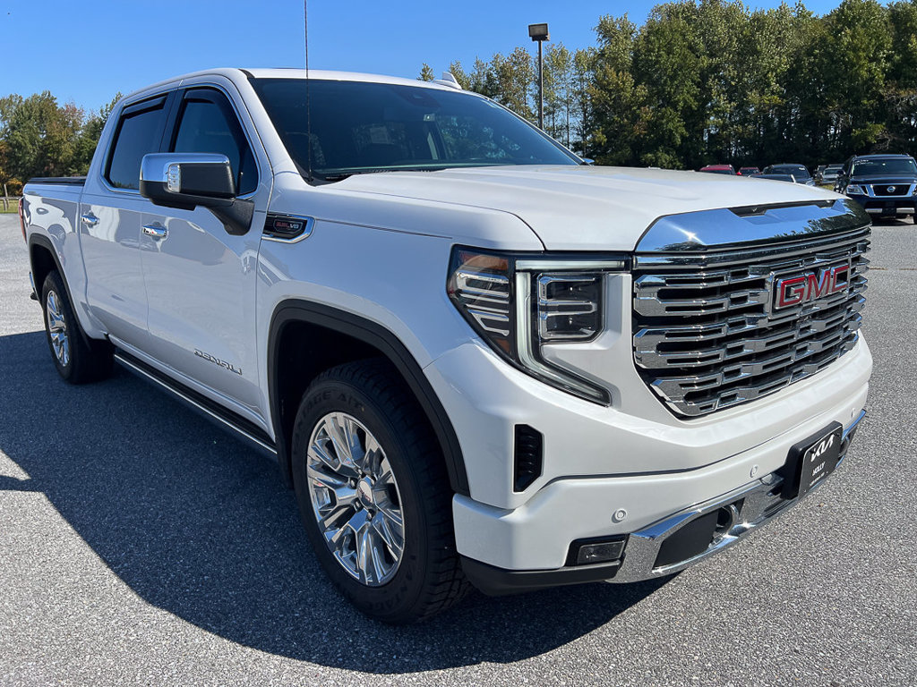 Used 2023 GMC Sierra 1500 Denali AWD/4WD image 14