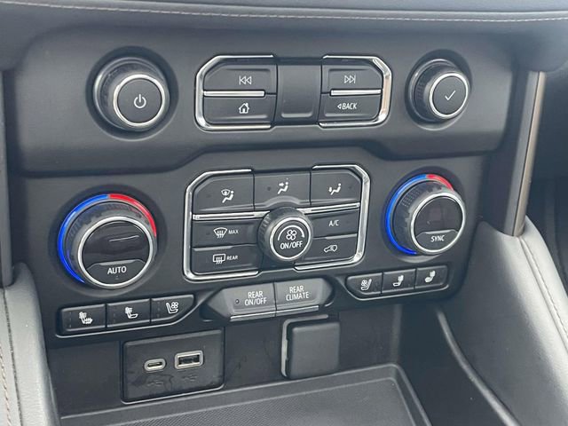 Used 2021 Chevrolet Tahoe High Country w/ Premium Package image 21