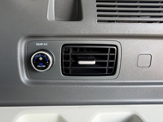 Used 2025 Hyundai Santa Fe SEL FWD image 21