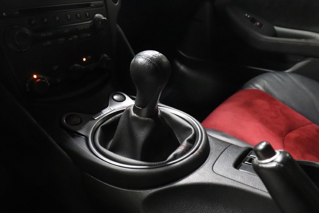 Used 2020 Nissan 370Z NISMO image 20