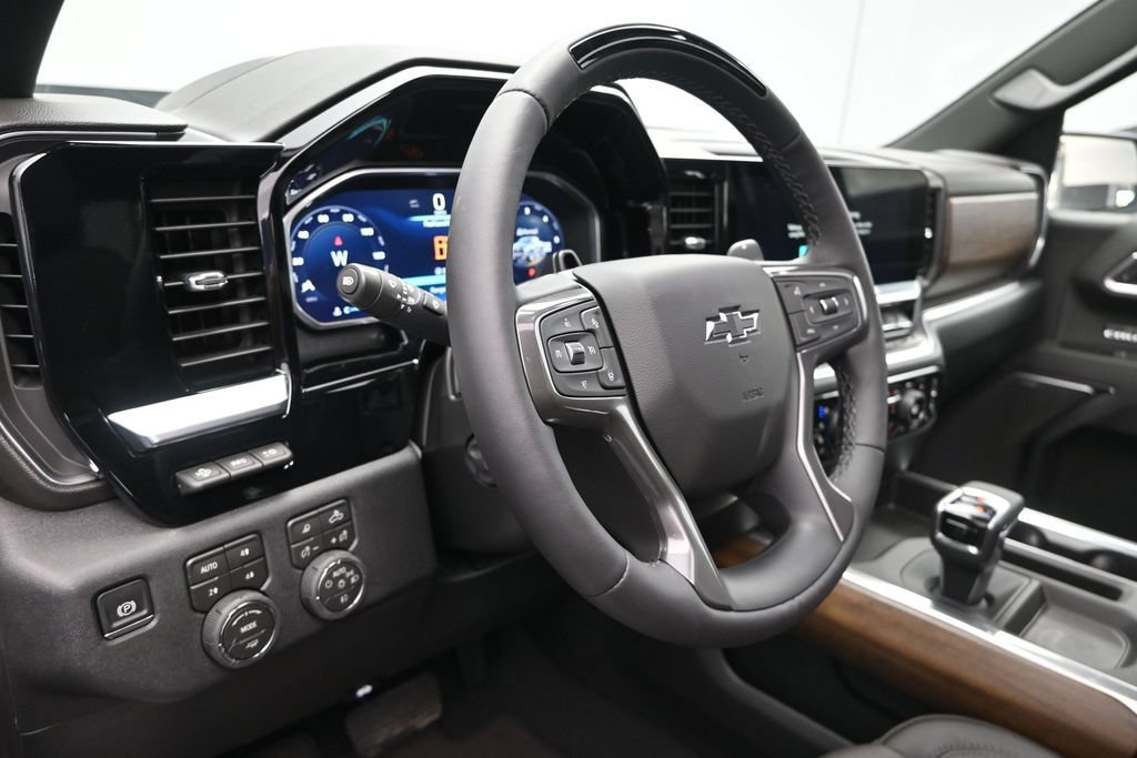 New 2026 Chevrolet Silverado 1500 High Country w/ Midnight Edition AWD/4WD image 12