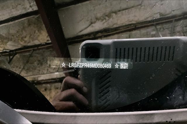 Used 2021 Buick Envision Essence AWD/4WD image 31